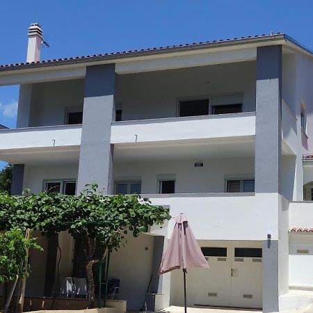 Apartman Emily, 6 Plus 2 Guests, Newly Refurbished Πούλα Εξωτερικό φωτογραφία